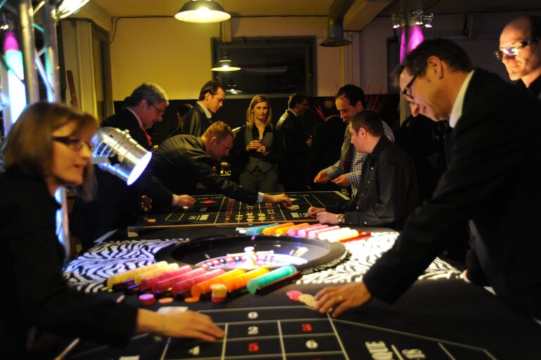 Soirée casino factice partout en france, animation et organisation de soirée
